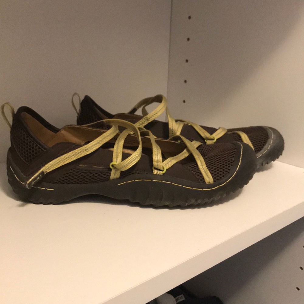 Jeep J41 women’s waterproof shoes size 8